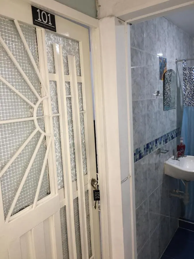 Homestay Dorado Airport Rooms & Apartments Bogota Colombia