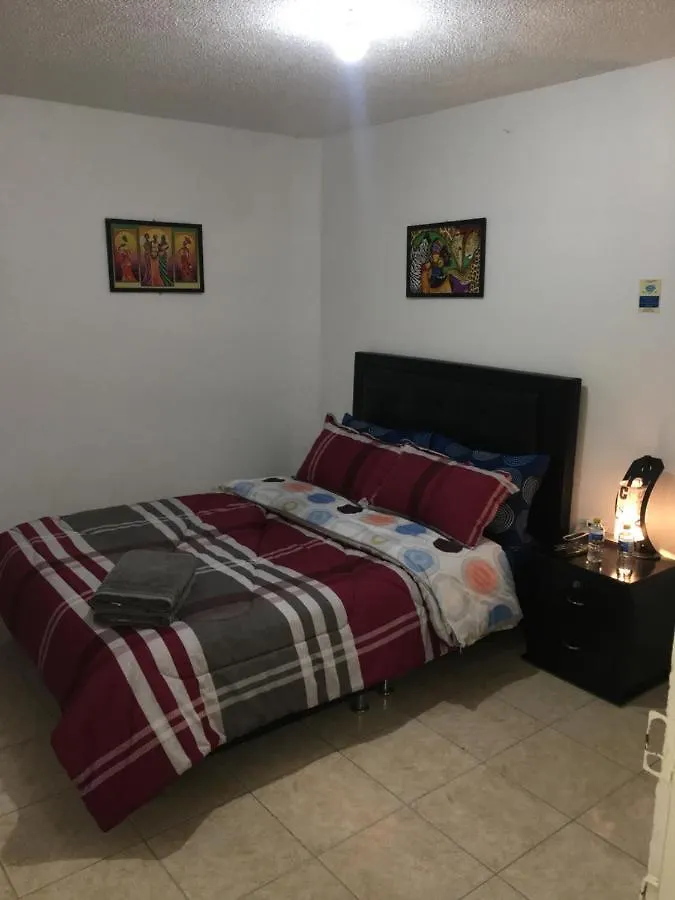 Homestay Dorado Airport Rooms & Apartments Bogota