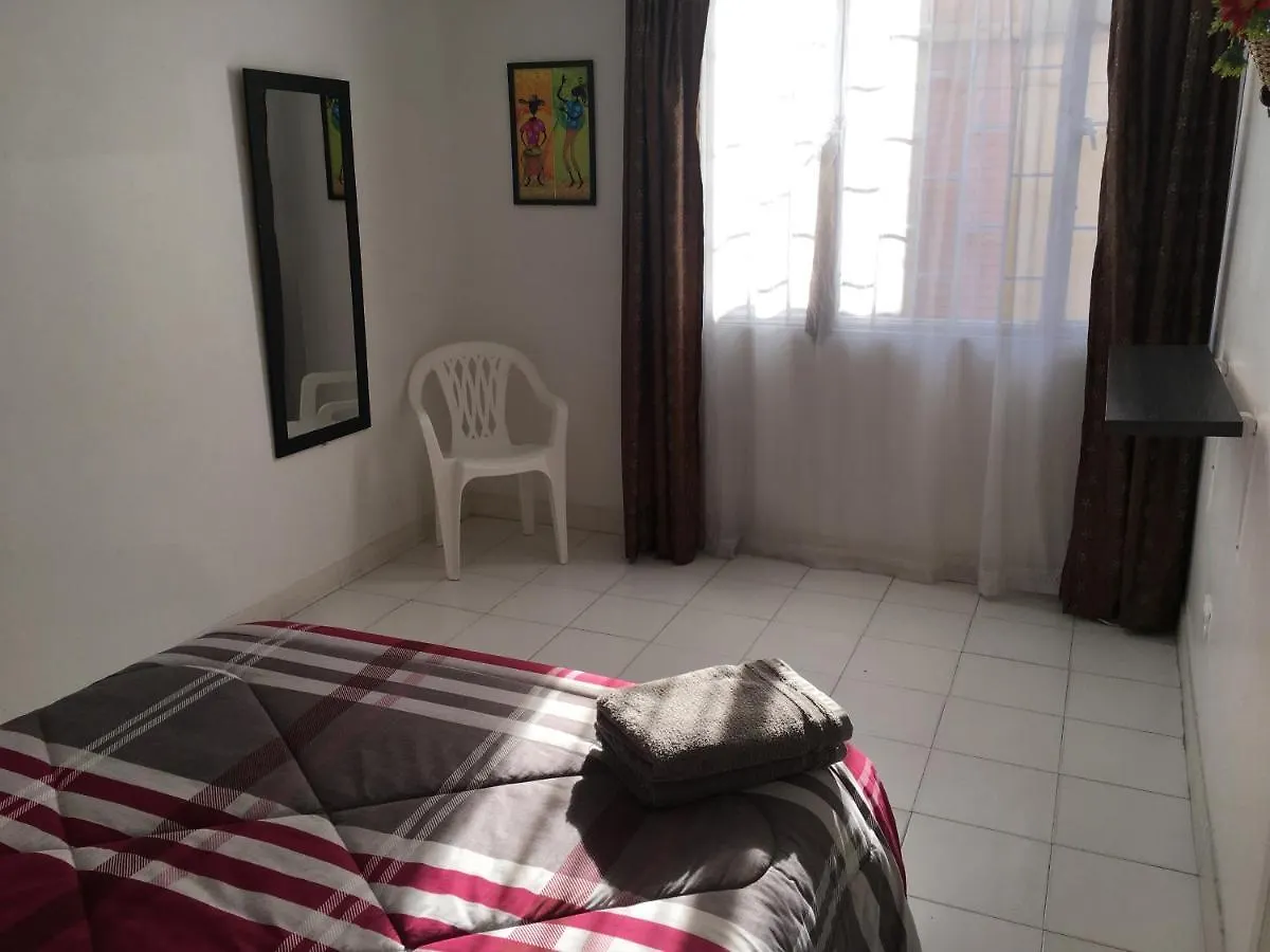 Homestay Dorado Airport Rooms & Apartments Bogota