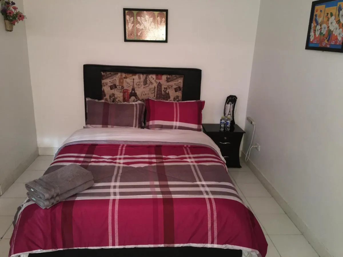 Dorado Airport Rooms & Apartments Bogotá Quarto em Acomodações Particulares